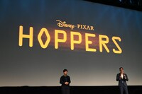 「ディズニー・コンテンツ・ショーケース2024」で、「Hoppers（原題）」を紹介する様子