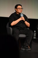 「照明店の客人たち」記者会見より、カンフル