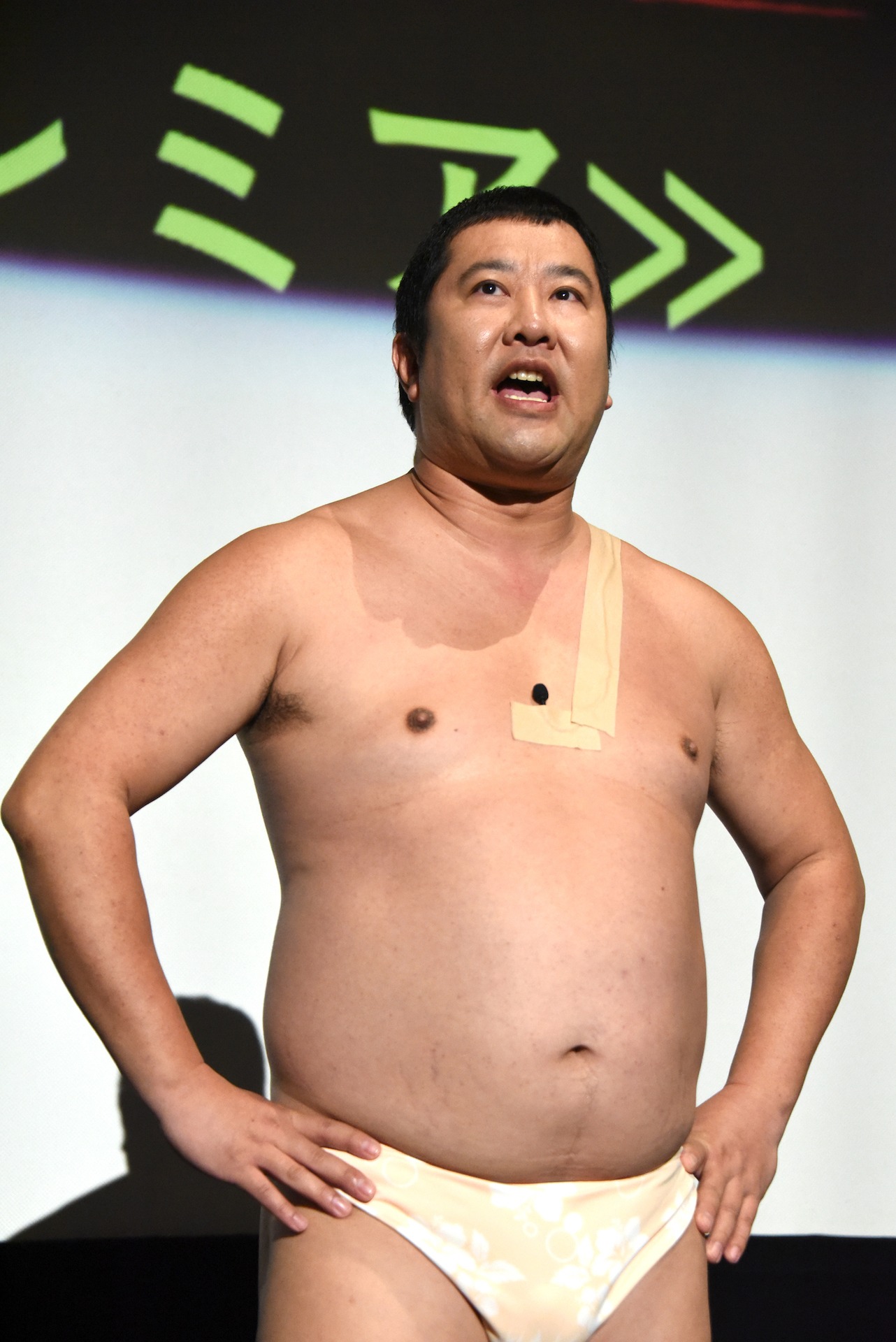 とにかく明るい安村