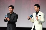 左から柳楽優弥、笠松将