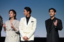 左から松田元太、笠松将、柳楽優弥