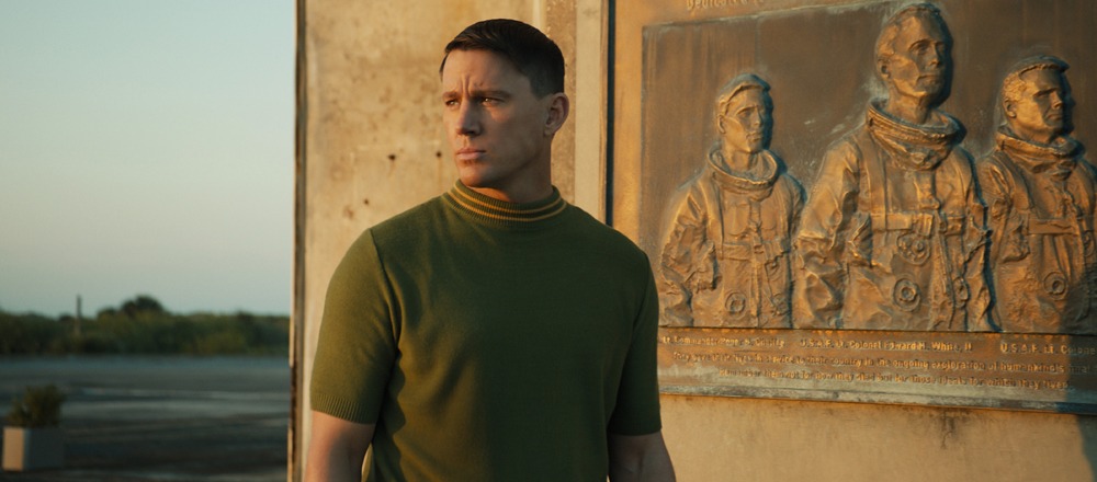 「フライ・ミー・トゥ・ザ・ムーン」「フライ・ミー・トゥ・ザ・ムーン」場面写真