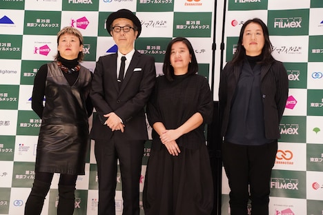 「Diamonds in the Sand」舞台挨拶の様子