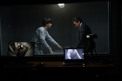 「正体」新場面写真