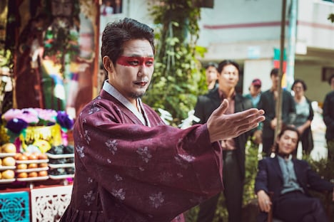 「テムガ 偉大なる巫堂＜ムーダン＞の歌」場面写真