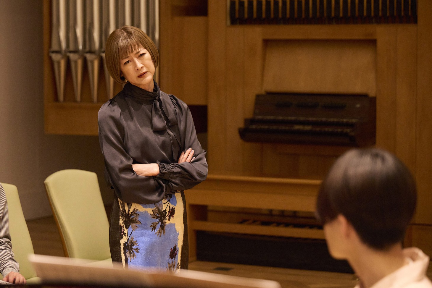 馬渕英里何演じるピアノの先生・南雲