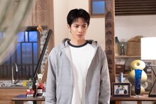 「日本一の最低男 ※私の家族はニセモノだった」より、小原正助を演じる志尊淳