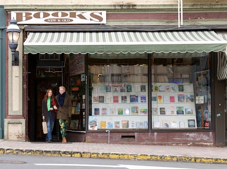 「ザ・ルーム・ネクスト・ドア」新場面写真