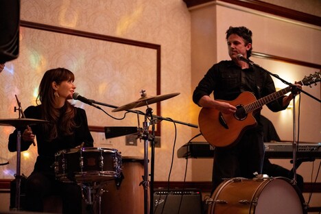 「ドリーミン・ワイルド 名もなき家族のうた」場面写真