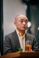 新春スペシャルドラマ「スロウトレイン」より、宇野祥平