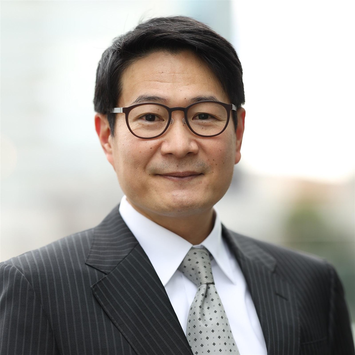 古谷朋弘
