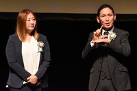 第16回TAMA映画賞授賞式より、左から石村真由美、早瀬憲太郎