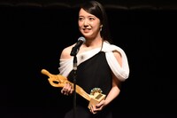 第16回TAMA映画賞授賞式より、上白石萌音