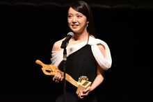 第16回TAMA映画賞授賞式より、上白石萌音