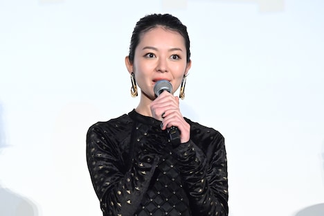 中村映里子