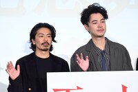 左から森田剛、成田凌