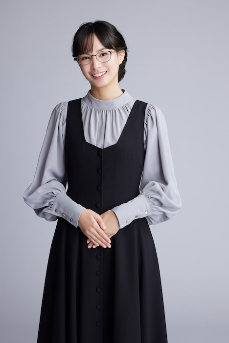 「家政婦クロミは腐った家族を許さない」より、黒見白華役の関水渚