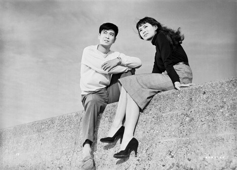 「俺は待ってるぜ」より (c)日活