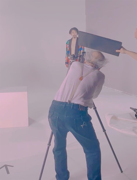 「柄本佑 1st フォトブック『1』」メイキング写真(c)講談社