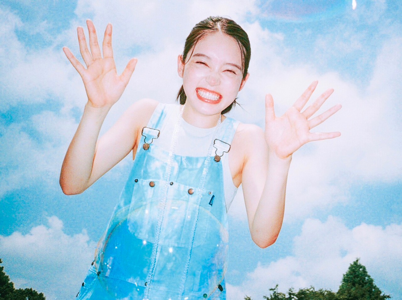 高石あかり 2025.1-2025.12 アートカレンダー『ito（イト）』」より