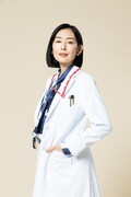ドラマ「まどか26歳、研修医やってます！」より、手塚冴子役の木村多江