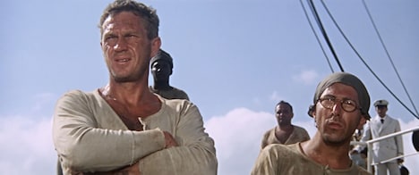 「パピヨン」場面写真