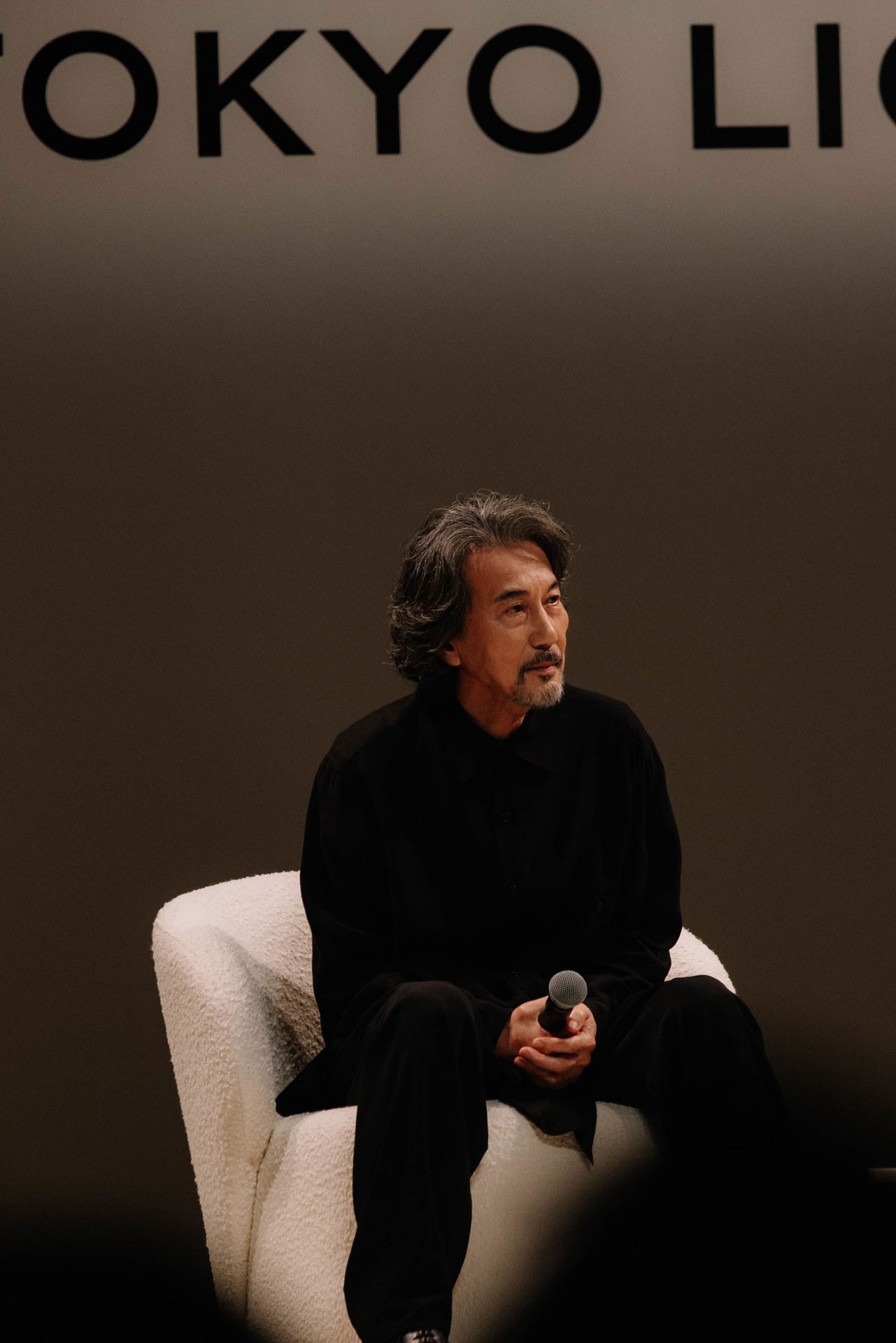 役所広司