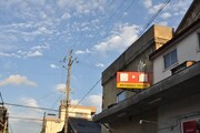 兵庫・豊岡市に位置するミニシアター、豊岡劇場の外観