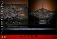 【ムービー・マスターピース DX】「エイリアン：ロムルス」1/6スケールフィギュア スコーチド・ゼノモーフに付属する台座