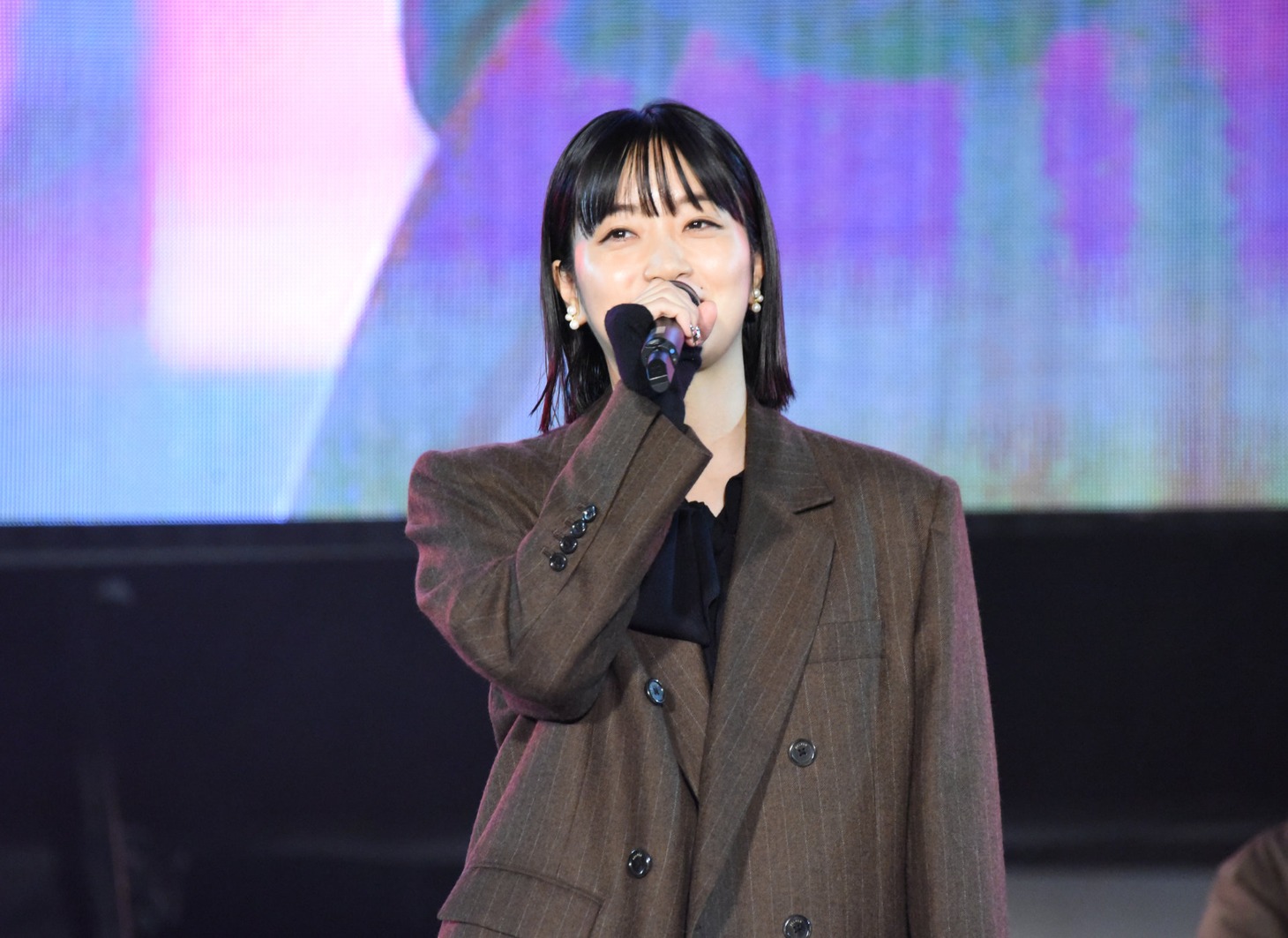 深川麻衣