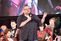 マーベル・ギャザリング・ステージに登場したC・B・セブルスキー（中央）