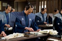 「武士の家計簿」場面写真 (c) 2003 磯田道史／新潮社 (c)2010「武士の家計簿」製作委員会　