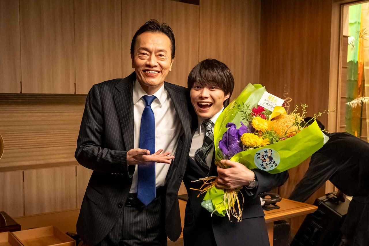 遠藤憲一の主演ドラマ「民王R」撮了、大橋和也は「明日もここにいたい（笑）」