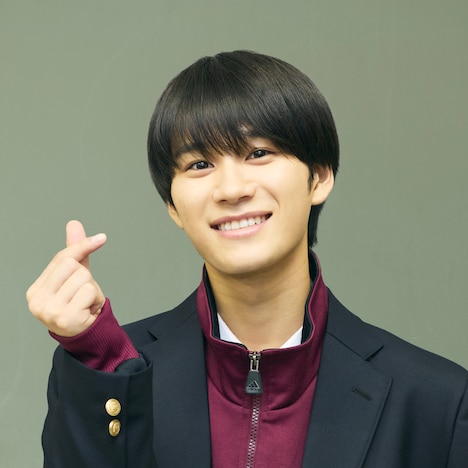 姫ノ宮レイ役の嶋崎斗亜