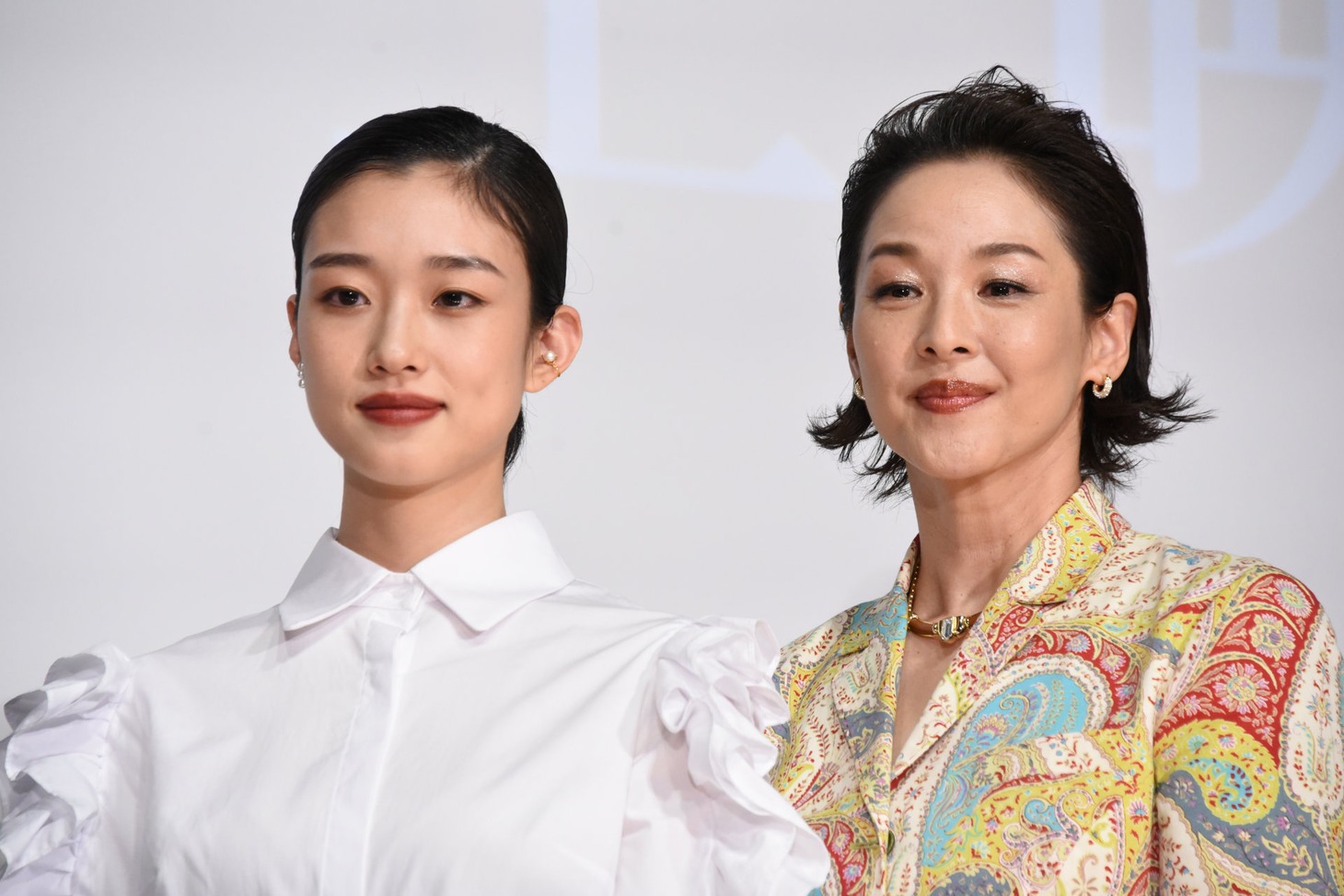左から河合優実、黒沢あすか