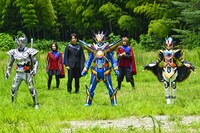 「仮面ライダーガッチャード GRADUATIONS」場面写真