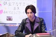 「仮面ライダーガッチャード GRADUATIONS」場面写真