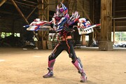 「仮面ライダーガッチャード GRADUATIONS」場面写真