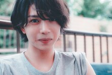 「うちの弟どもがすみません」作間龍斗が撮影した、織山尚大のオフショット