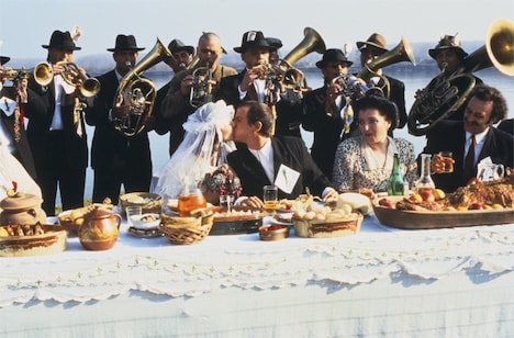 「アンダーグラウンド」場面写真