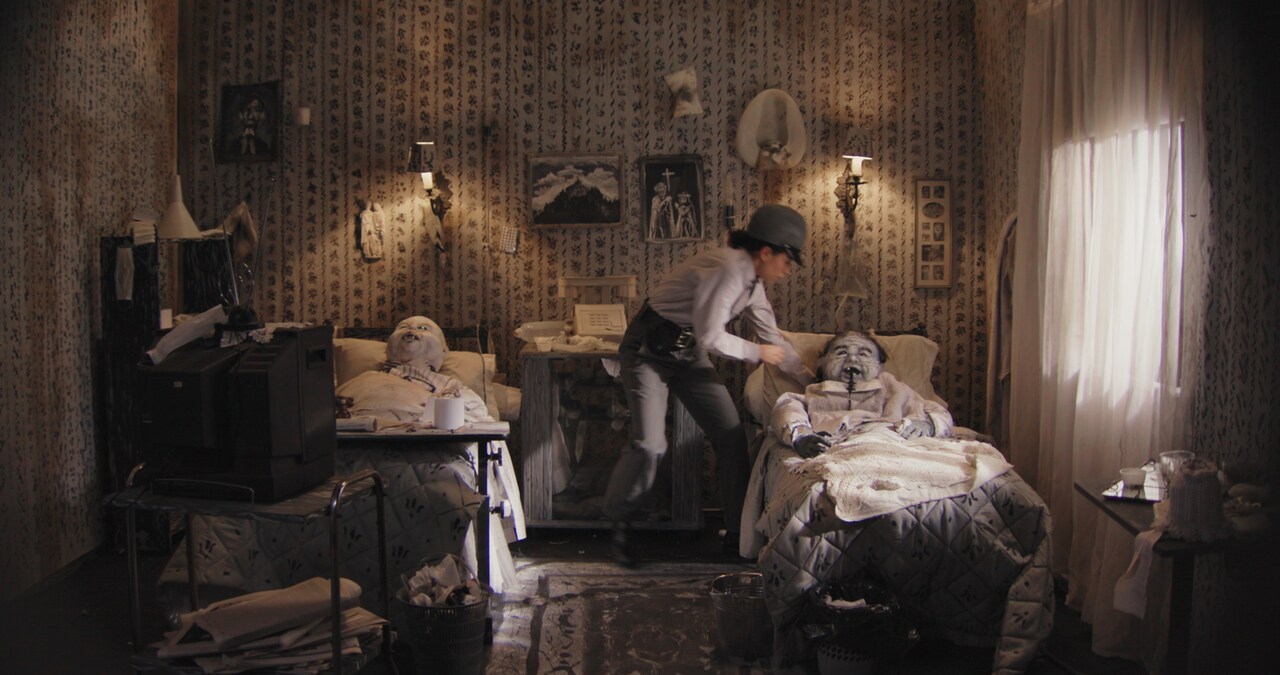 洞窟にヒトラーが…「オオカミの家」の監督2人による新作「ハイパーボリア人」予告公開