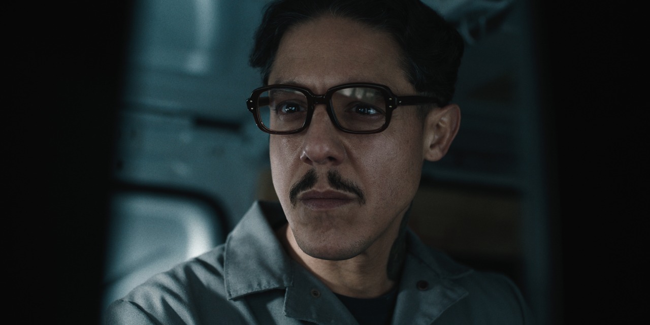 「セキュリティ・チェック」場面写真