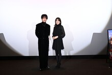 映画「はたらく細胞」舞台挨拶で広島・広島バルト11を訪れた佐藤健（左）、永野芽郁（右）