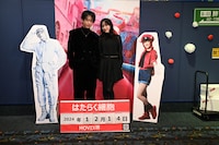 映画「はたらく細胞」舞台挨拶で大阪・MOVIX堺を訪れた佐藤健（左）、永野芽郁（右）
