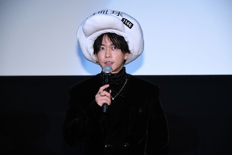 映画「はたらく細胞」舞台挨拶で大阪・MOVIX堺を訪れた佐藤健