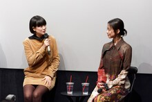 左から山中瑶子、河合優実