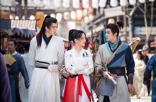 左からリウ・ユーニン（劉宇寧）演じる白愁飛、ヤン・チャオユエ（楊超越）演じる温柔、ツォン・シュンシー（曾舜晞）演じる王小石