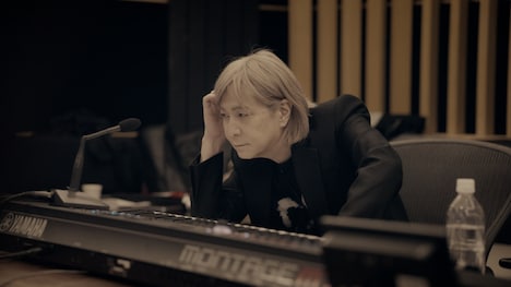 映画「TM NETWORK Carry on the Memories -3つの個性と一つの想い-」場面写真