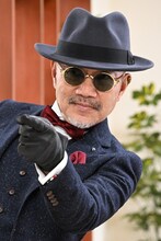 竹中直人扮する、宇宙賢者ディグル星人サスカル