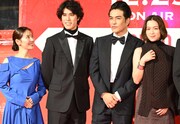左から吉谷彩子、寛一郎、北村一輝、中村アン